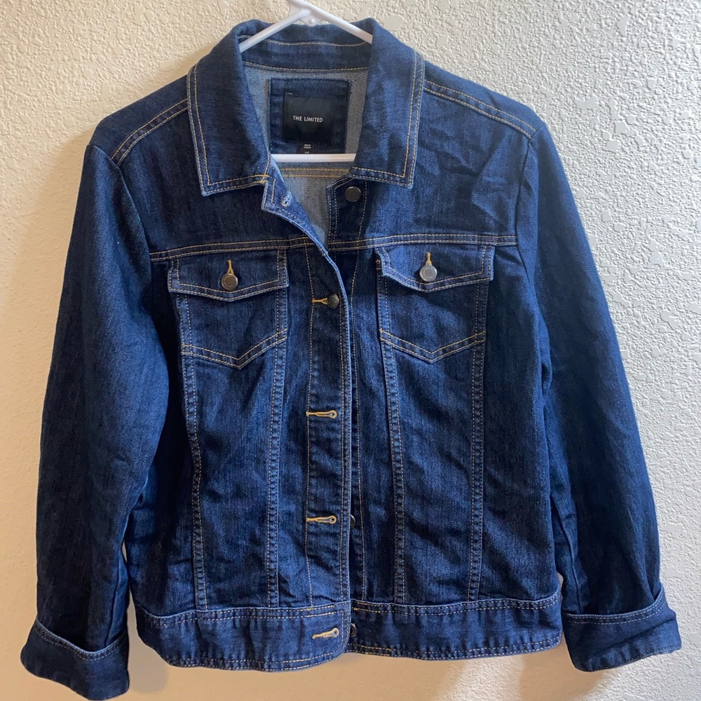DARK WASH JEAN JACKET - BUTTON UP